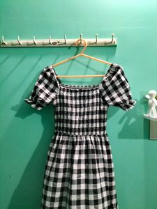 Urbanic Black And White Dress