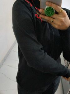 Slit Sweatshirt