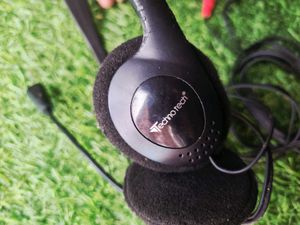 Wired Headset with Microphone
