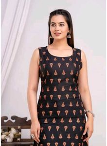 Sleeveless Black &amp; Red Print Kurti