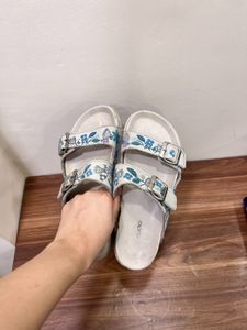 Zudio Floral Sandals - Size 6