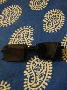 Black Square Sunglasses