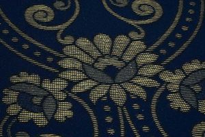 Beautiful Polysilk Bedsheet With 2 Pillow Covers