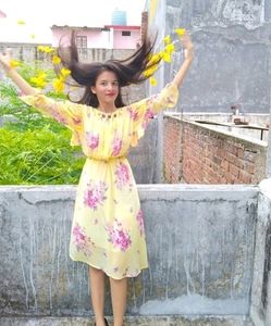Yellow 🟡 dress