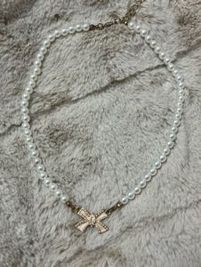 Pearl Bow Necklace