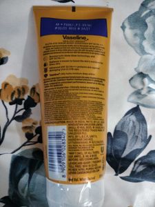 Vaseline Gluta_Hya Spf 50 Sunscreen 175ml