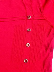 Red Pullover t-shirt