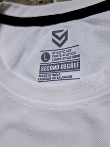 Half Sleeve White T-Shirt For Sports And Gym Wear.