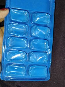 Around 50 Fake Nail extensions