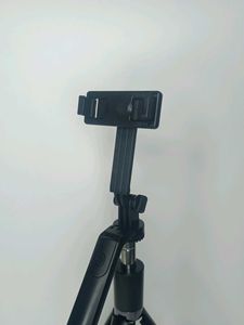 R16 selfie Stick With Tripod