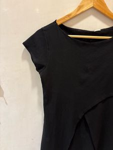 Beautiful Cutout Black Tee