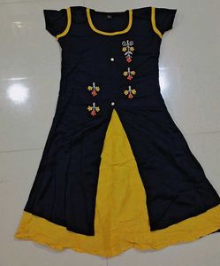 Elegant Black  &amp; Yellow Dress