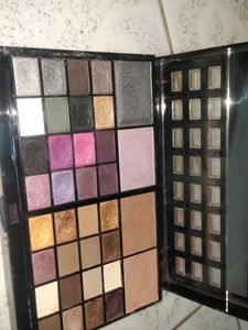 Eyeshadow & Face Palette