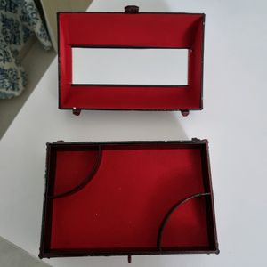 Beautiful Jewellery Box With Mirror