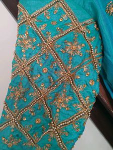 Traditional Short Gown