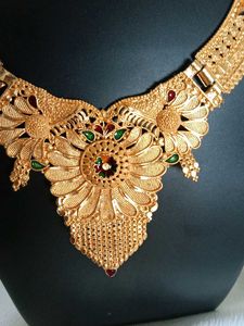 Woman Gold-Plated Necklace &amp; Earring Set