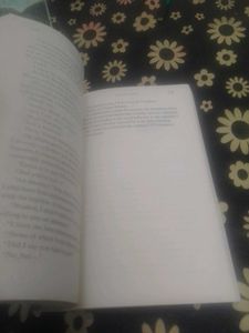 Follow Me Darkly - Helen Hardt