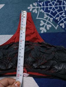 Red &amp; Black Lace Thong🖤