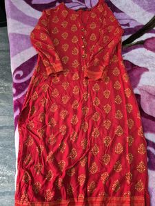 Red &amp; Gold Paisley Print Kurti