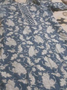 Blue &amp; White Floral Kurta