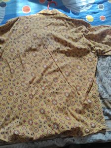 Patterned Men&#39;s Shirt