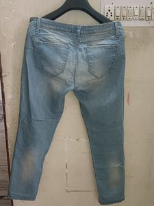 White Shirt And  Blue Jeans Combo For Women