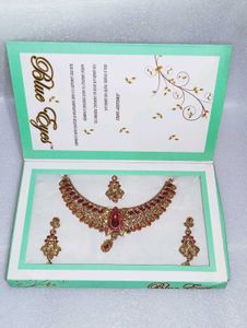 Blue Eyes Jewelry Set
