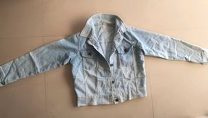 Light Blue Denim Jacket – Pre-owned