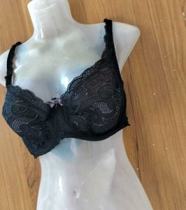 Branded Non Padded Lace Bra