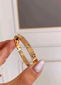 Anti-tarnish Love Bracelet ❤️