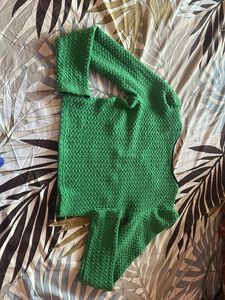 Women Green Crop Sweater 😍