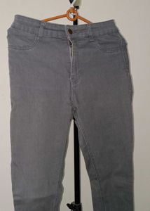 Gray High-Waisted Skinny Jeans