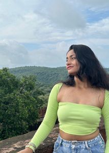 LIME GREEN RIBBED SQUARE NECK TOP