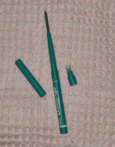 Waterproof Green Kajal Eyeliner With Sharpne