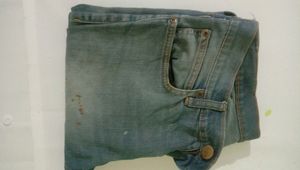 Lee Used Jeans Size 30 Waist. Slight Rust.