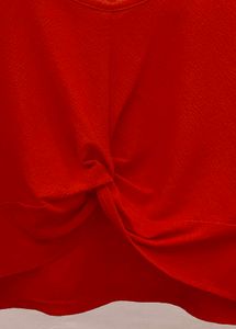 Red ♥️🍒 Crop Top With Knot 🪢 Detailing