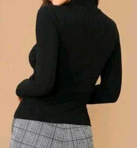 Black Ribbed Knit Zip-Up Top