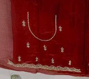 marun jimmi chu saree