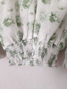 Floral print crop top