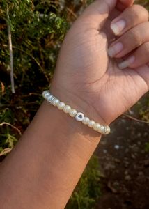 ELEGANT CLASSY BRACELET