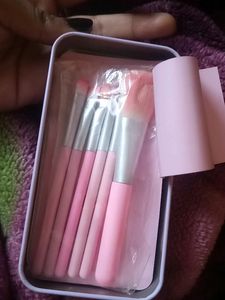 Hello Kitty Makeup Brushes