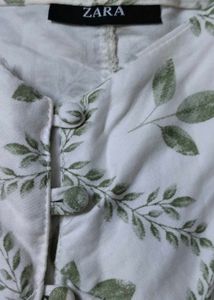 Floral Print Tie-Up Top