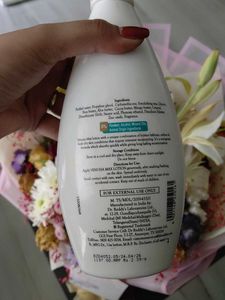 Venusia Max Lotion- 500g. New, sealed.