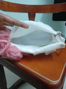🌸 Sling bag