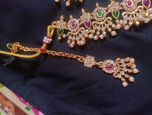 Elegant Indian Jewelry Set