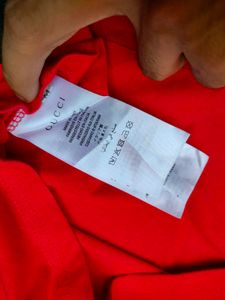 unisex Gucci Strawberry Tee with bag