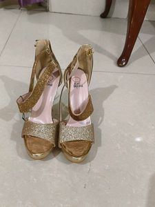 Sparkly Gold Heels - Size 7