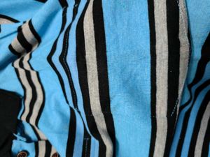 Collar Tshirt - Size XL