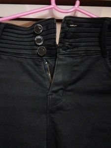 Black Jeans for Women