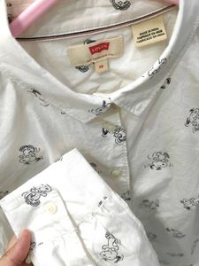 Levi&#39;s Cute doggo Printed Shirt. Truly New. Never